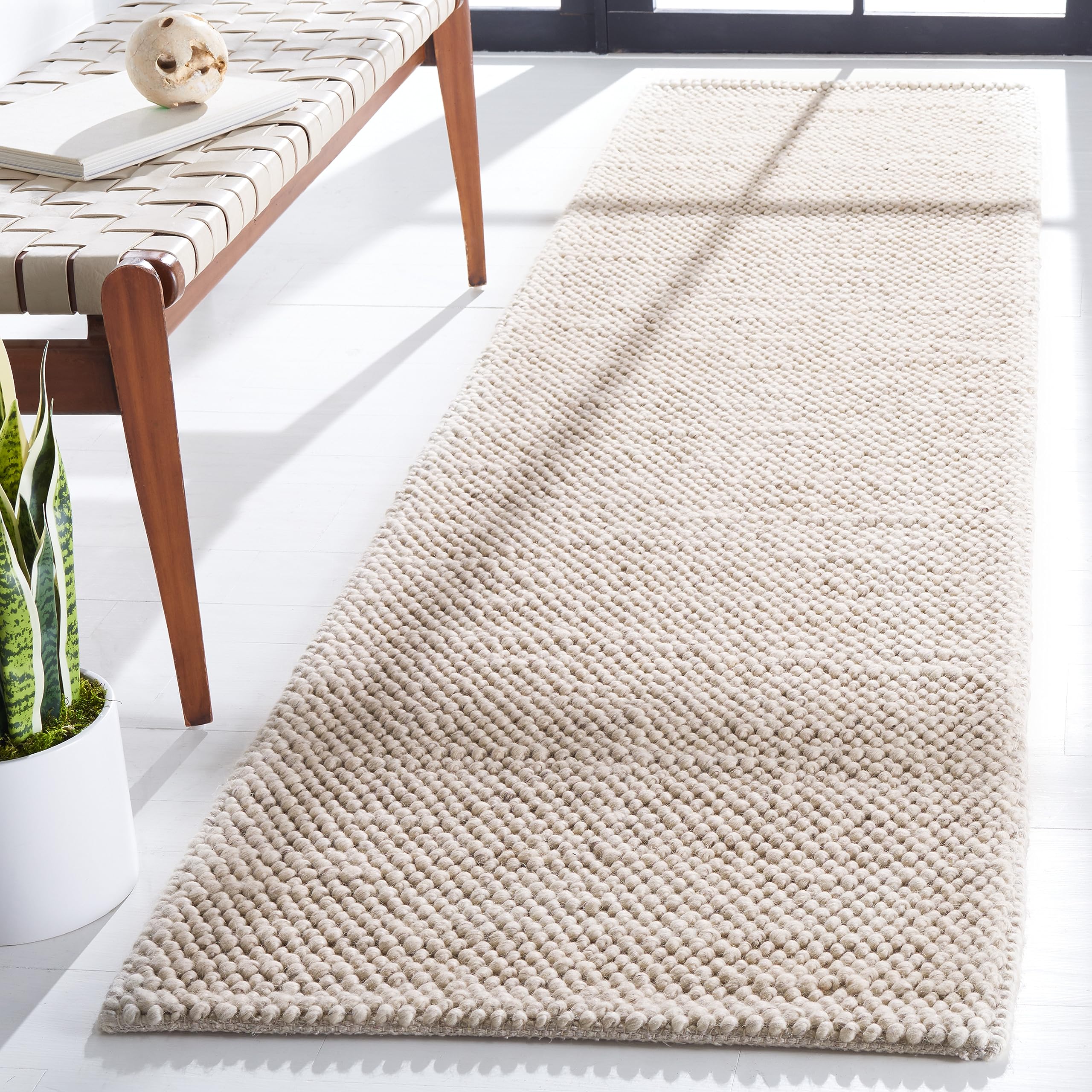 SAFAVIEH Area Rug 5x8 - Natura Collection - Beige & Ivory, Handmade Wool Blend, Textured Design, Ideal for Living Room, Bedroom, Dining Space (NAT425B)