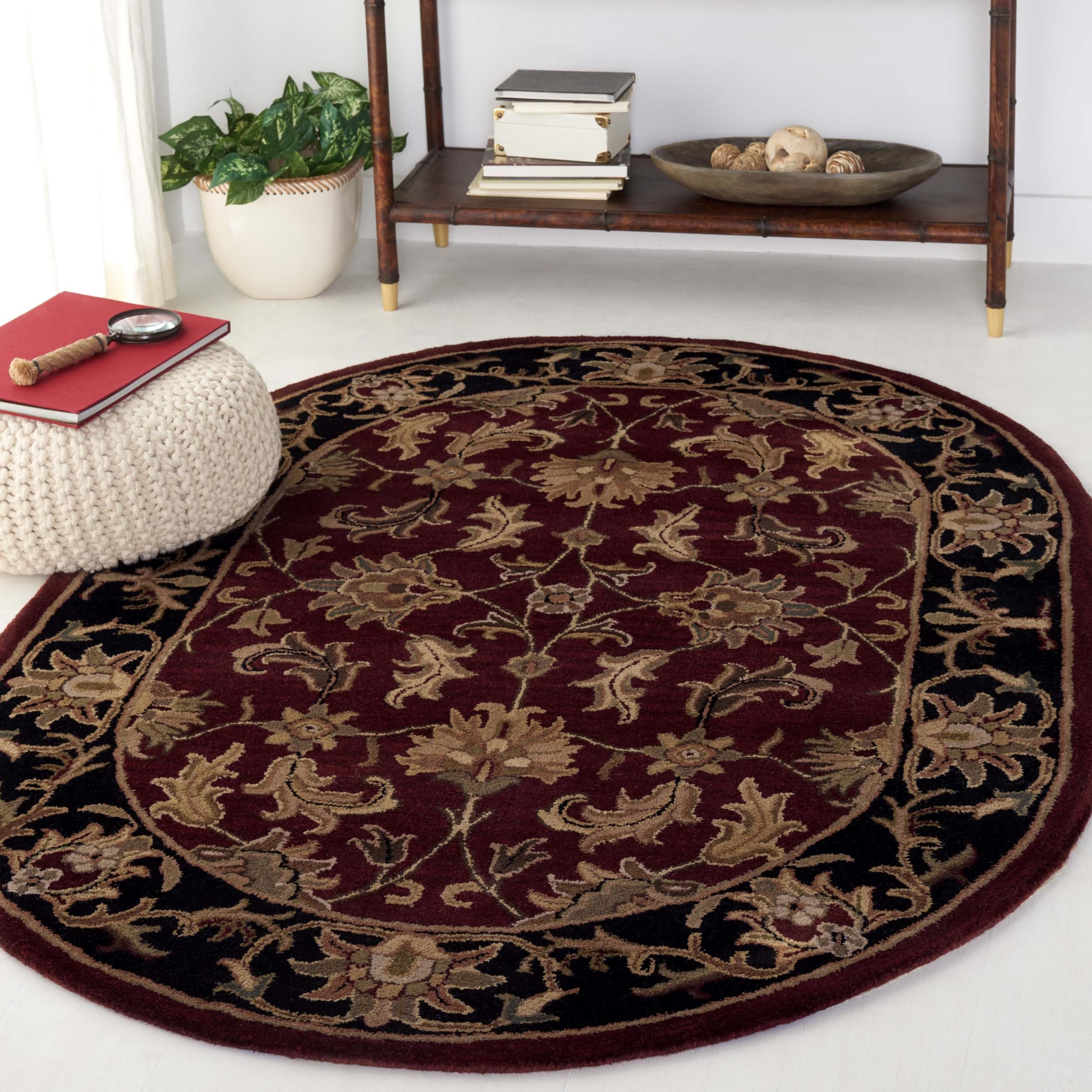 SAFAVIEH Heritage Collection Area Rug - 9' x 12', Black & Beige, Handmade Traditional Oriental Wool, Ideal for High Traffic Areas in Living Room, Bedroom (HG628B)