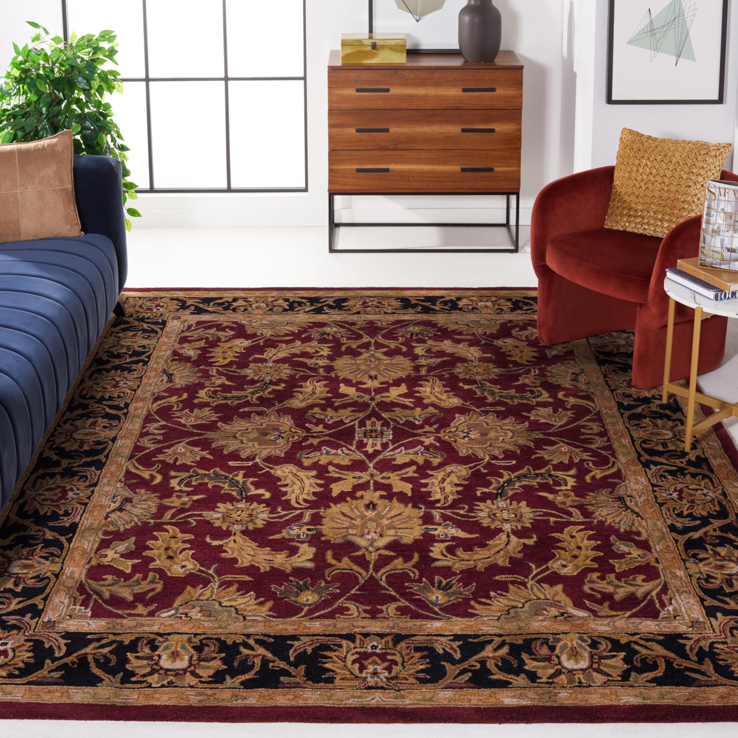 SAFAVIEH Heritage Collection Area Rug - 9' x 12', Black & Beige, Handmade Traditional Oriental Wool, Ideal for High Traffic Areas in Living Room, Bedroom (HG628B)