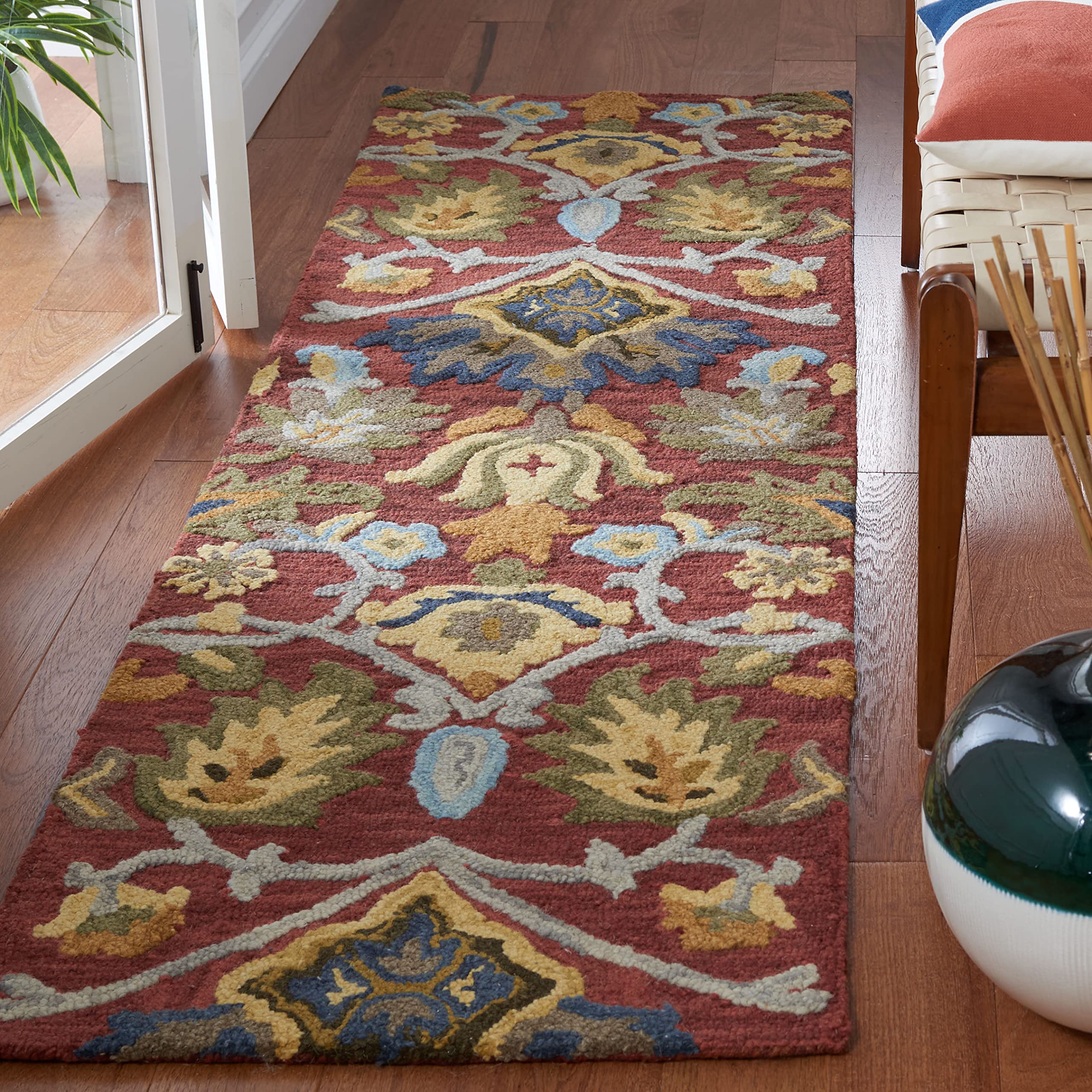 SAFAVIEH Area Rug 8x10 - Blossom Collection - Large - Green & Multi, Handmade Wool, Ideal for Living Room, Bedroom, Office, Dining Space (BLM402B)
