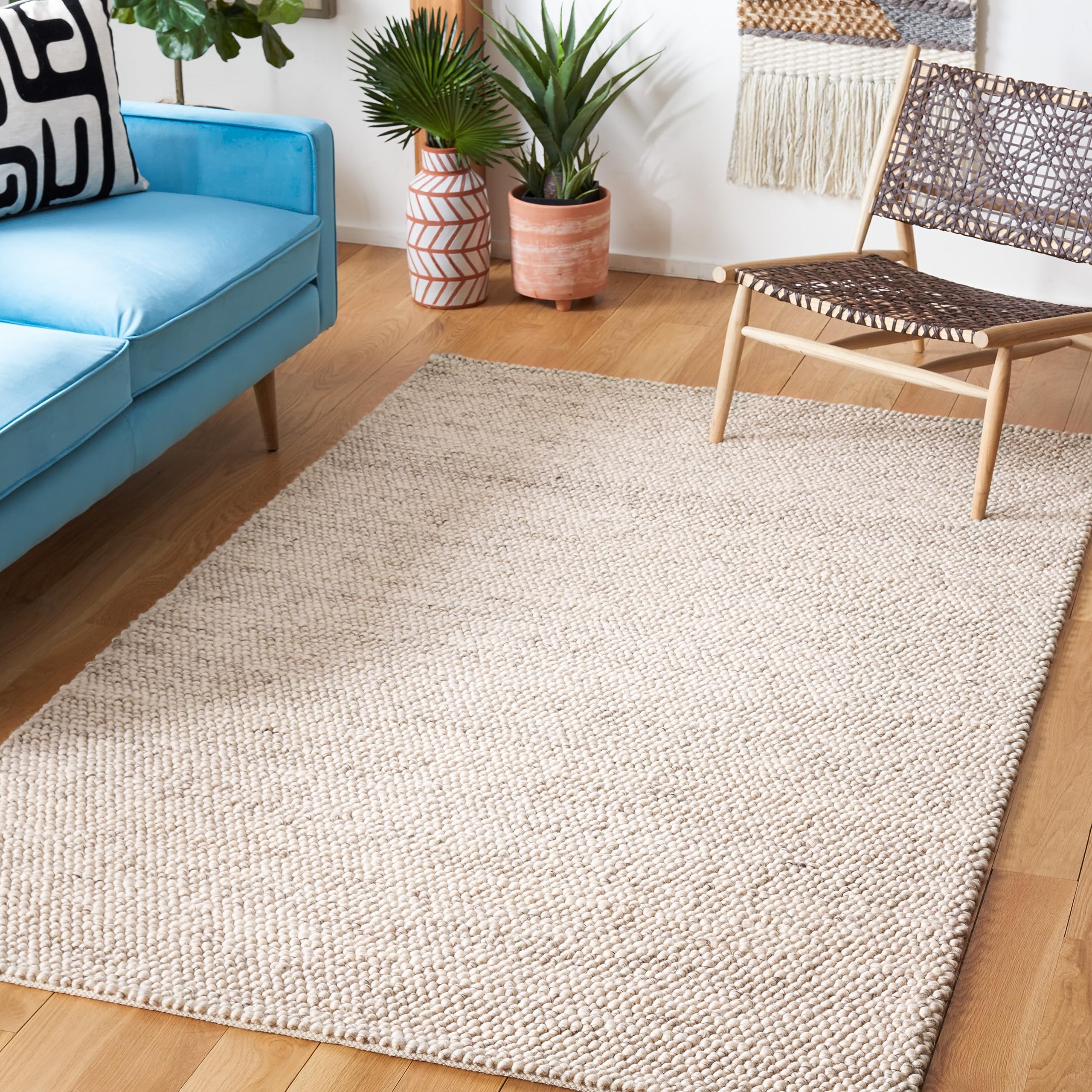 SAFAVIEH Area Rug 5x8 - Natura Collection - Beige & Ivory, Handmade Wool Blend, Textured Design, Ideal for Living Room, Bedroom, Dining Space (NAT425B)