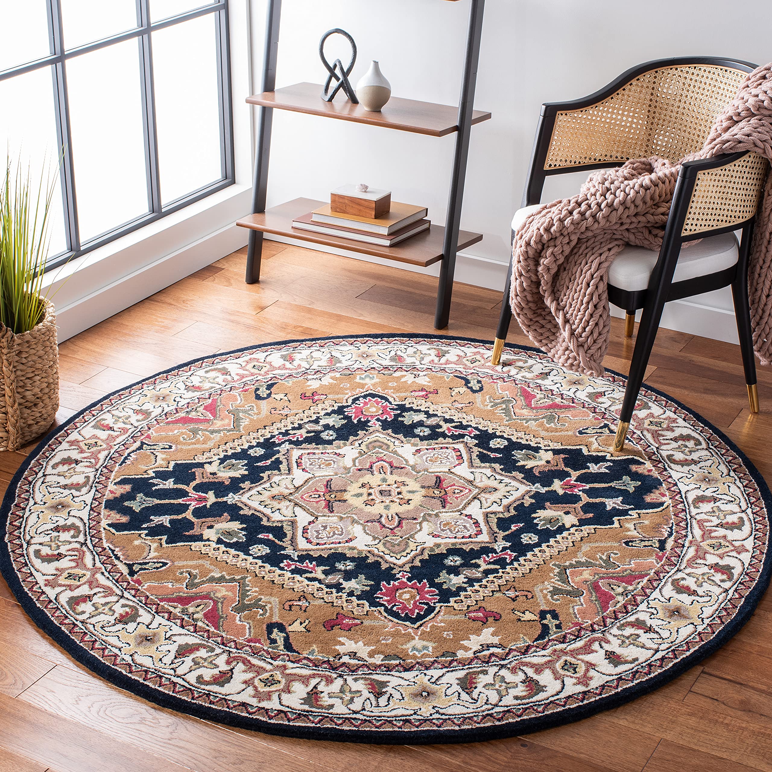 SAFAVIEH Area Rug 8x10 - Heritage Collection - Large - Red, Handmade Wool, Traditional Oriental Medallion Design, Ideal for Living Room, Bedroom, Dining Space (HG625A)