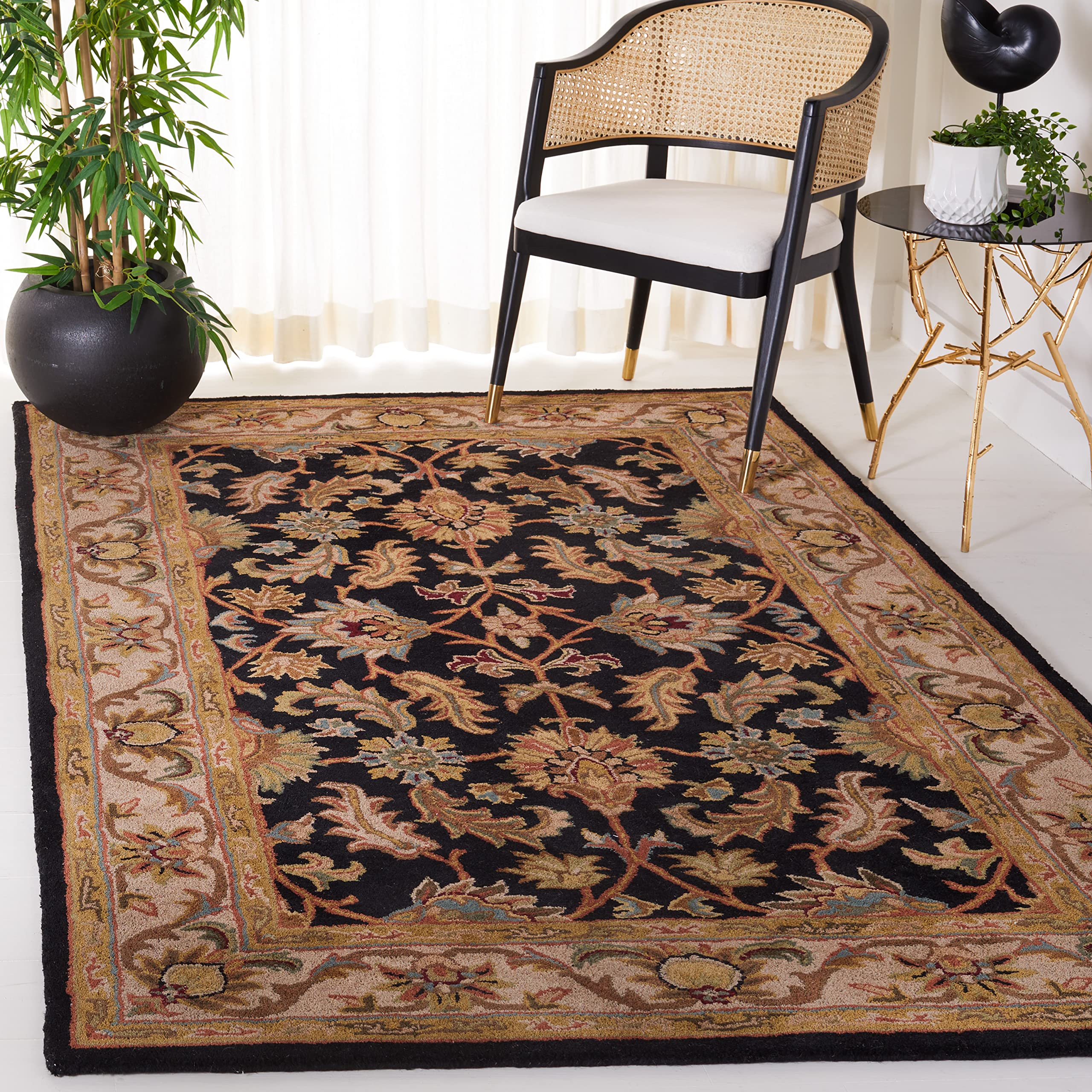 SAFAVIEH Heritage Collection Area Rug - 9' x 12', Black & Beige, Handmade Traditional Oriental Wool, Ideal for High Traffic Areas in Living Room, Bedroom (HG628B)