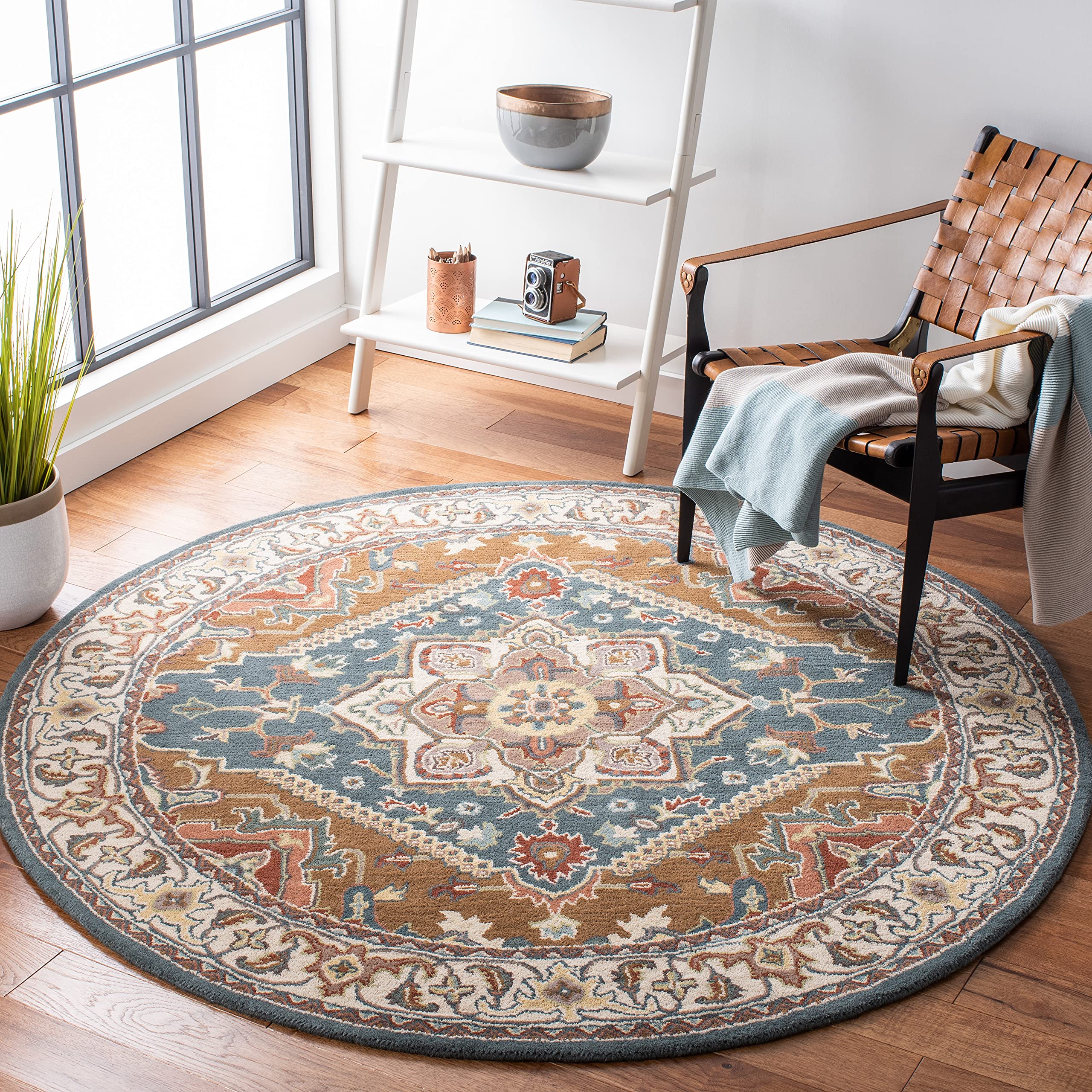 SAFAVIEH Area Rug 8x10 - Heritage Collection - Large - Red, Handmade Wool, Traditional Oriental Medallion Design, Ideal for Living Room, Bedroom, Dining Space (HG625A)
