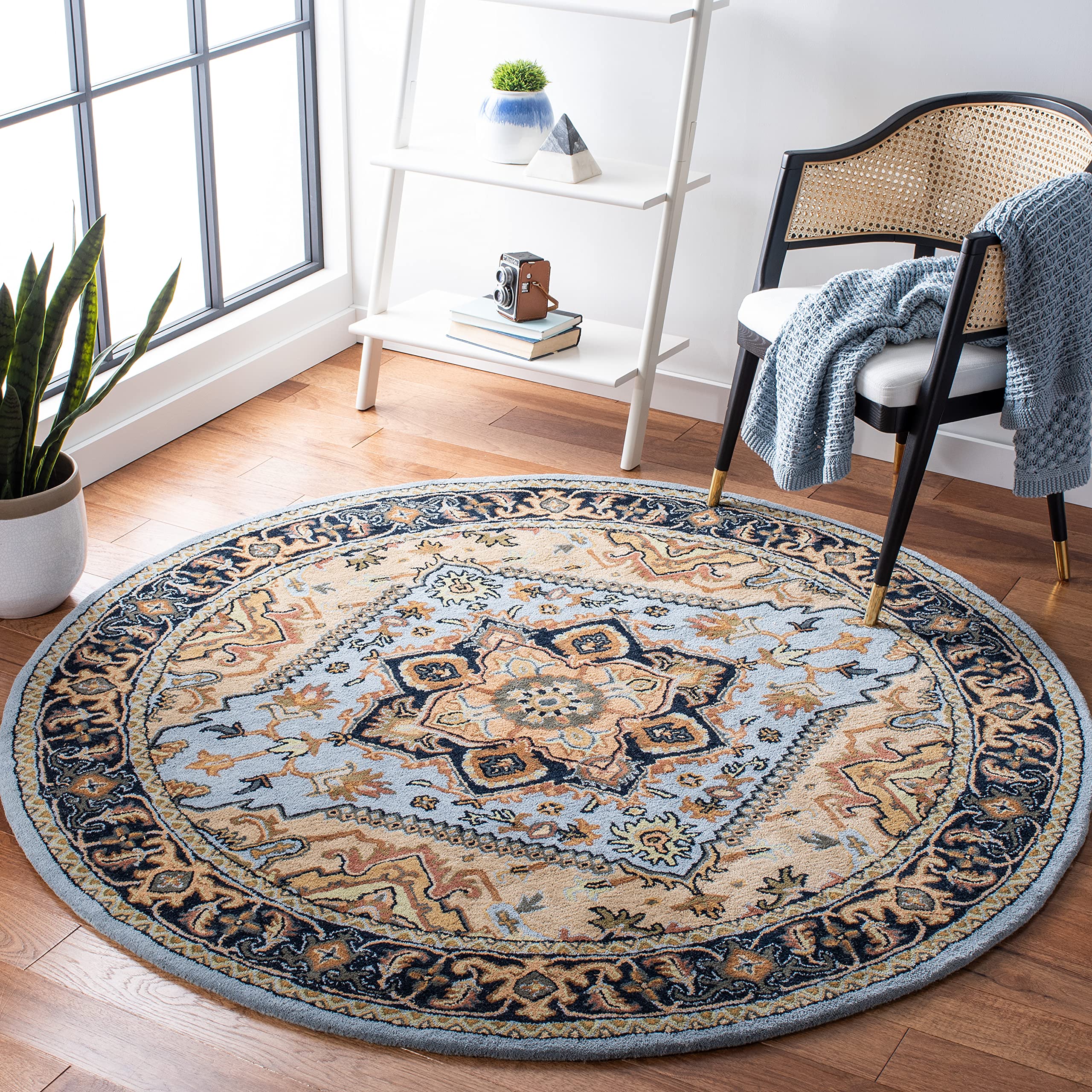 SAFAVIEH Area Rug 8x10 - Heritage Collection - Large - Red, Handmade Wool, Traditional Oriental Medallion Design, Ideal for Living Room, Bedroom, Dining Space (HG625A)