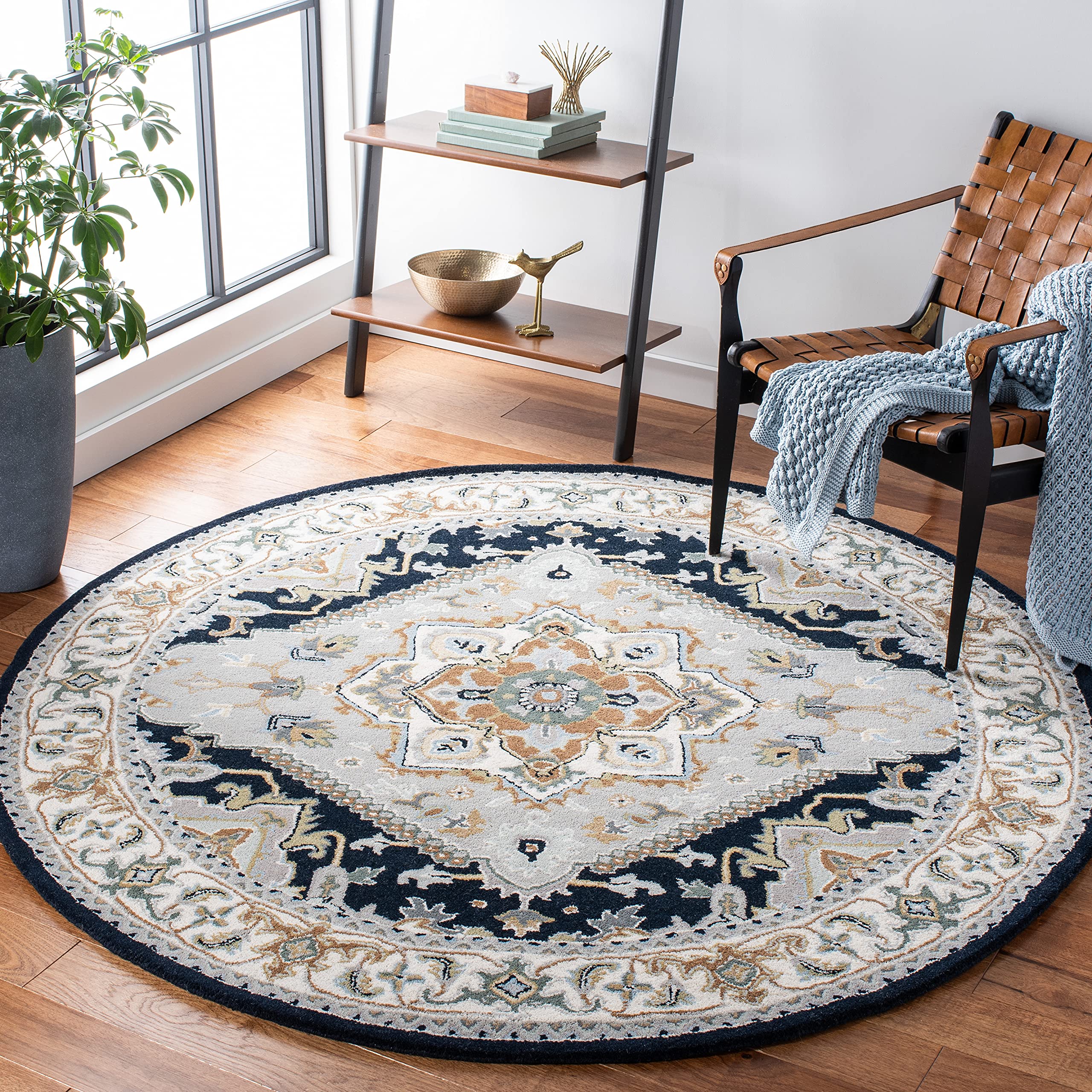 SAFAVIEH Area Rug 8x10 - Heritage Collection - Large - Red, Handmade Wool, Traditional Oriental Medallion Design, Ideal for Living Room, Bedroom, Dining Space (HG625A)