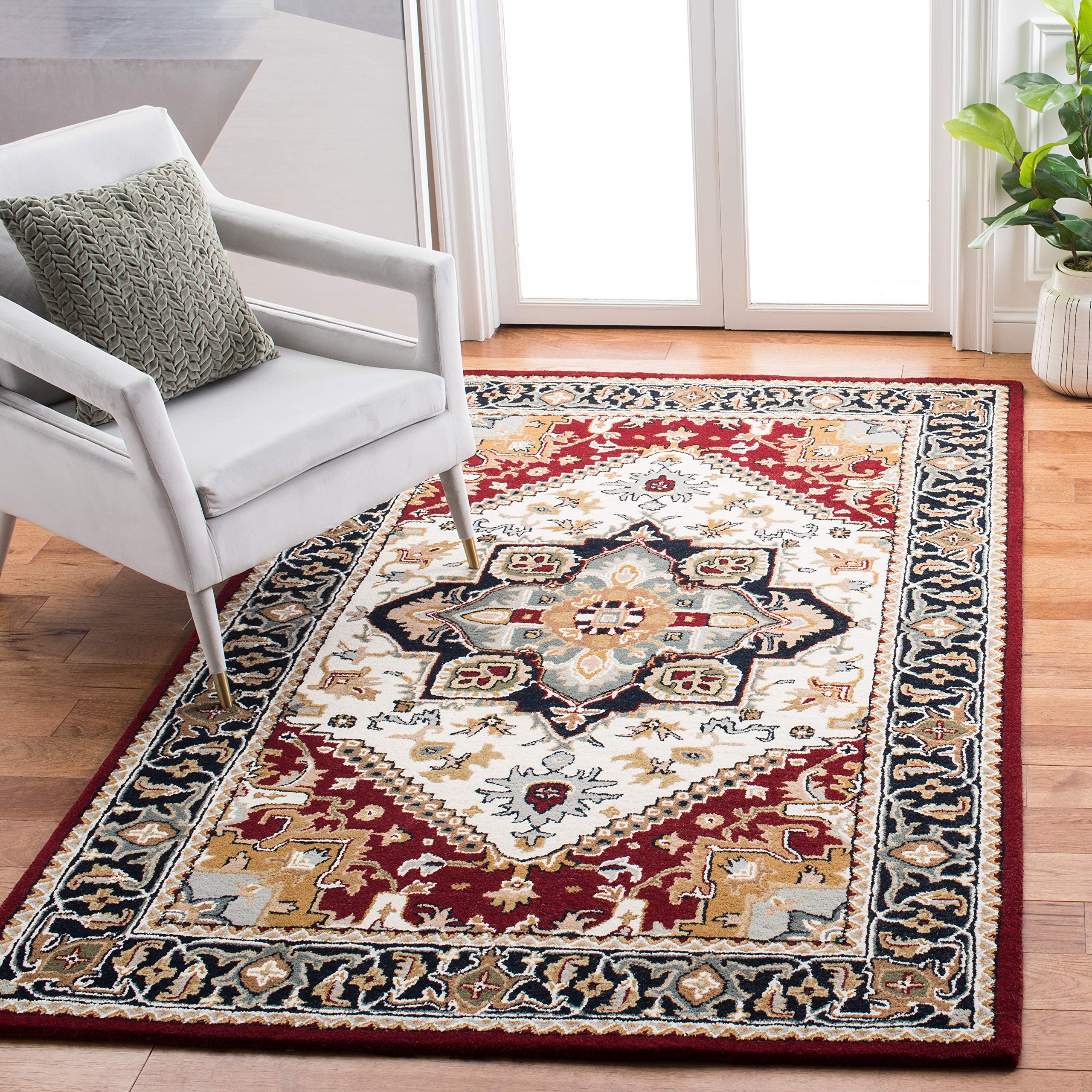SAFAVIEH Area Rug 8x10 - Heritage Collection - Large - Red, Handmade Wool, Traditional Oriental Medallion Design, Ideal for Living Room, Bedroom, Dining Space (HG625A)