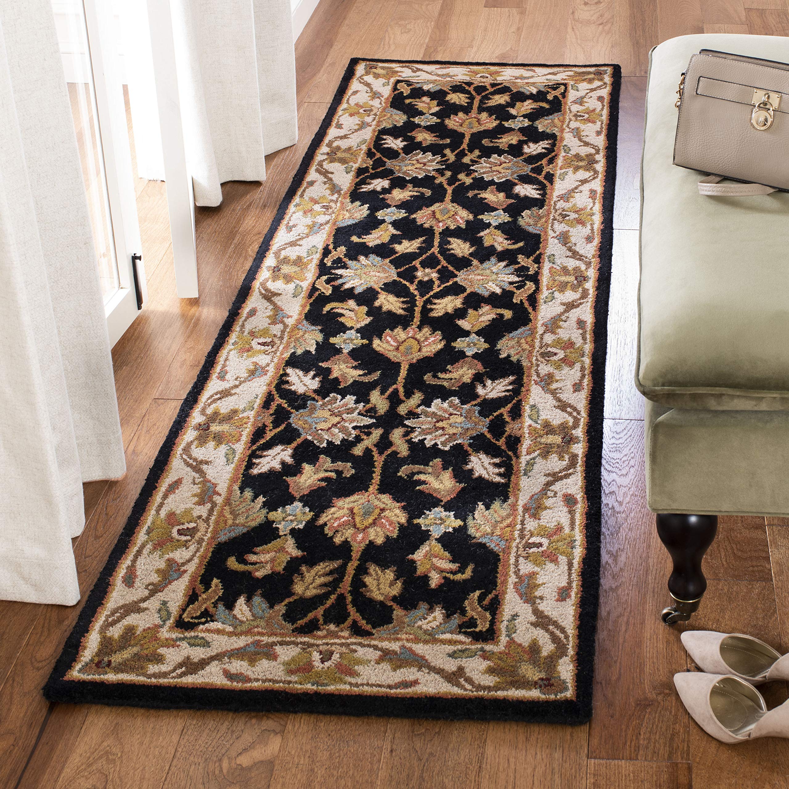 SAFAVIEH Heritage Collection Area Rug - 9' x 12', Black & Beige, Handmade Traditional Oriental Wool, Ideal for High Traffic Areas in Living Room, Bedroom (HG628B)
